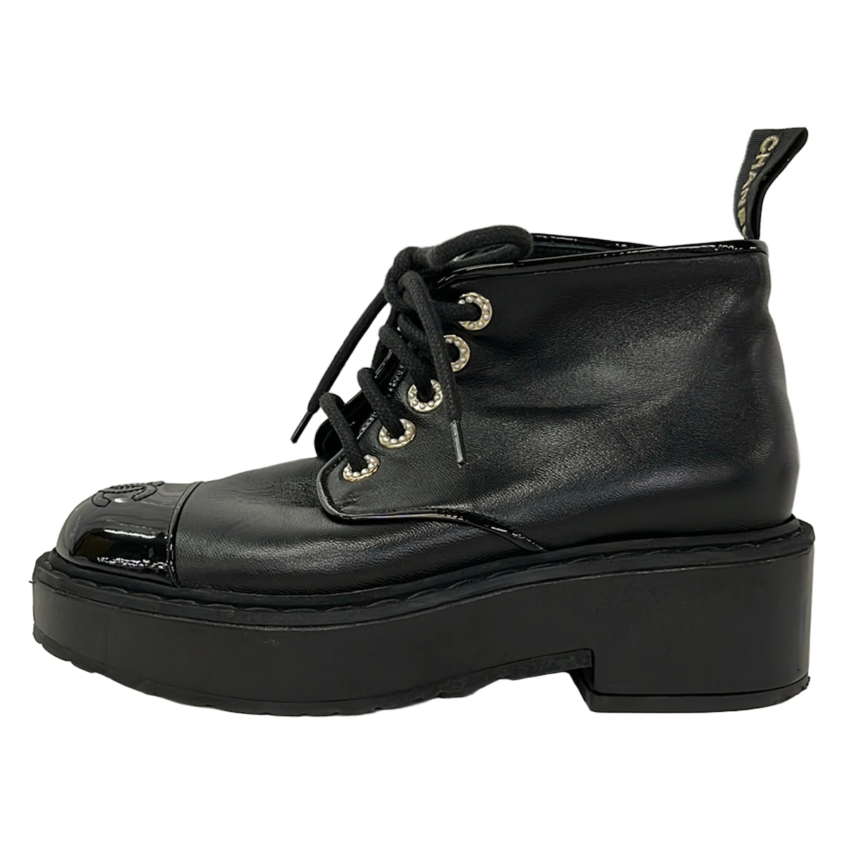 【中古】CHANEL(シャネル) ショートブーツ ココマーク/パール 黒 レザー、ラムスキン｜ブランディア　店