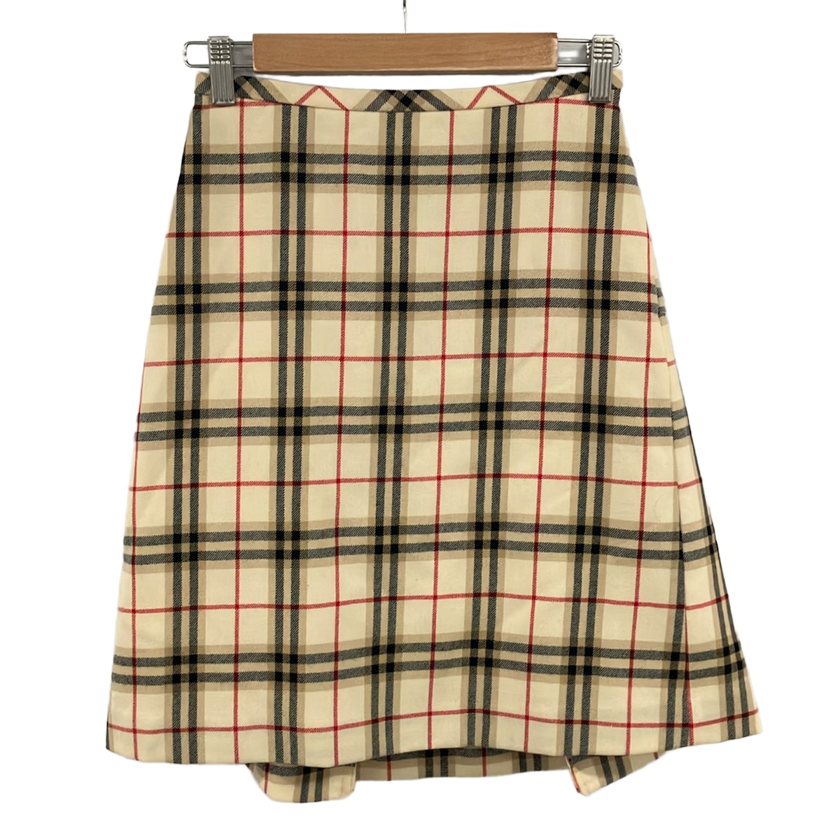 【新着】【中古】Burberry Blue Label(バーバリーブルーレーベル) スコート ひざ丈/読み合わせる柄 象牙色×黒×マルチ