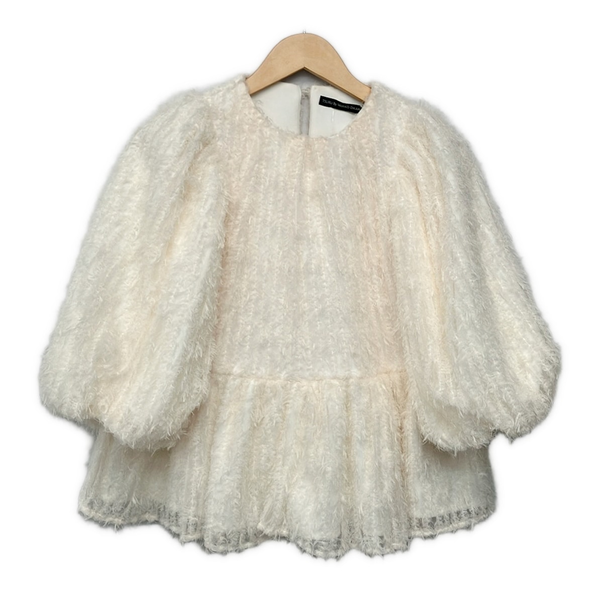 【新着】【中古】TSURU BY MARIKO OIKAWA(ツルバイマリコオイカワ) 七分袖カットソー 労働者の一団のど首 象牙色