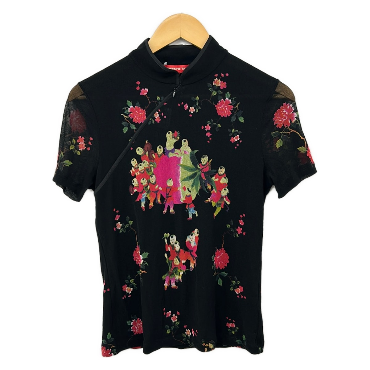 【中古】VIVIENNE TAM(ヴィヴィアンタム) 半袖カットソー 黒×サクラ色×マルチ