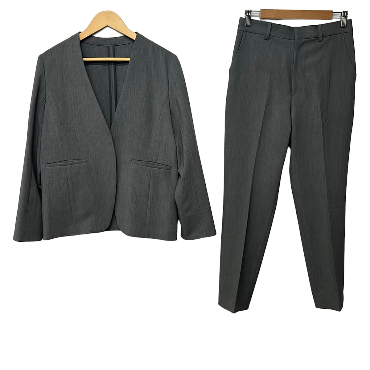 【新着】【中古】SOEJU(ソージュ) レディースパンツスーツ 薄墨色