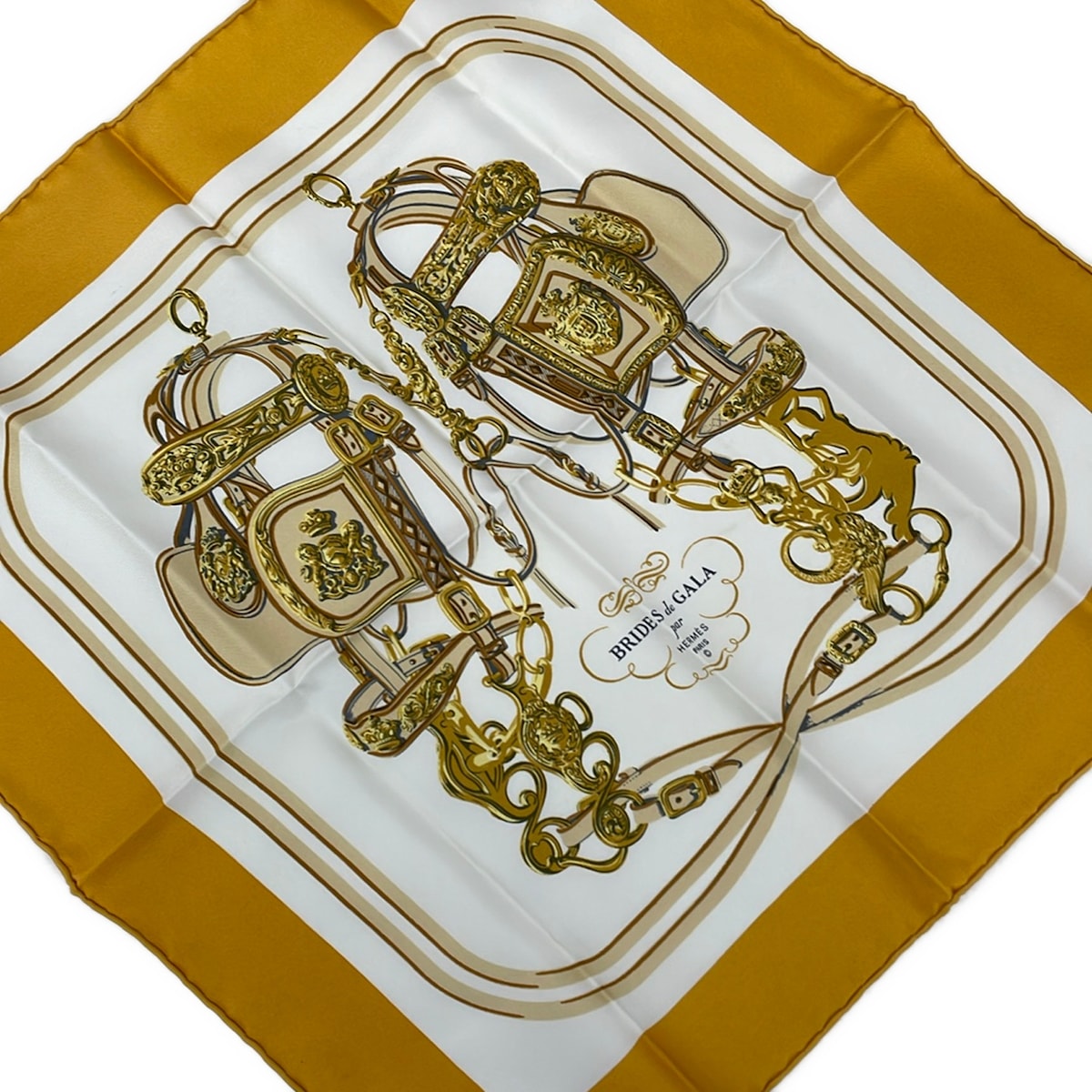 【新着】【中古】HERMES(エルメス) プチカレ えり巻き BRIDES de GALA うす暗い黄色×白×ゴールド