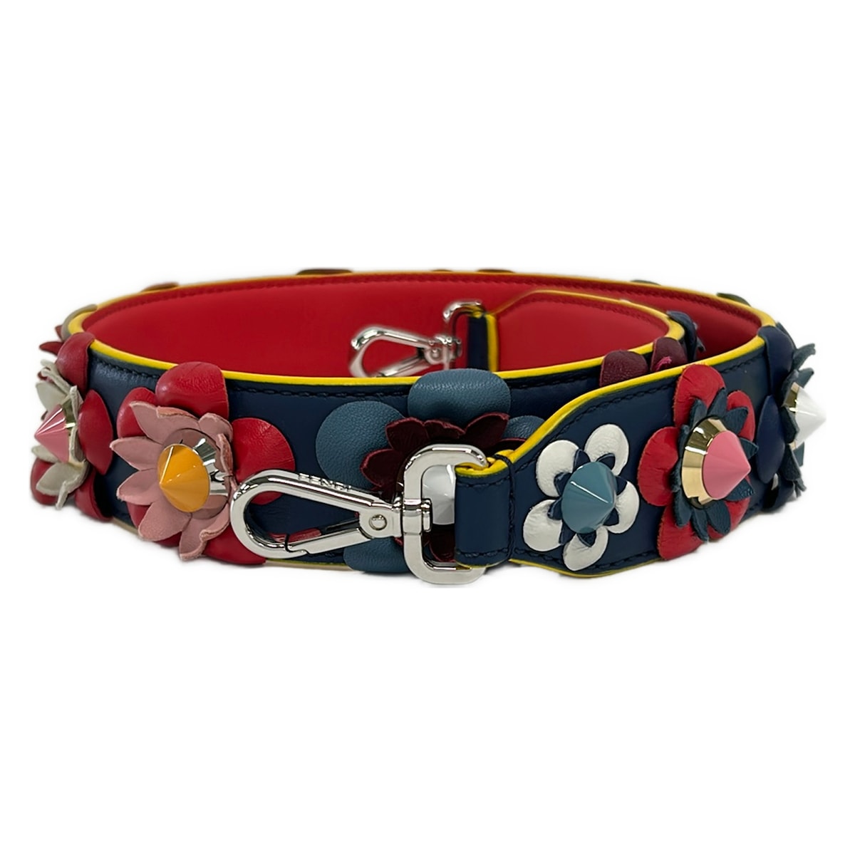 【新着】【中古】FENDI(フェンディ) ストラップユー ストラップ 御花(花) 米国海軍×赤いこと×マルチ なめし革