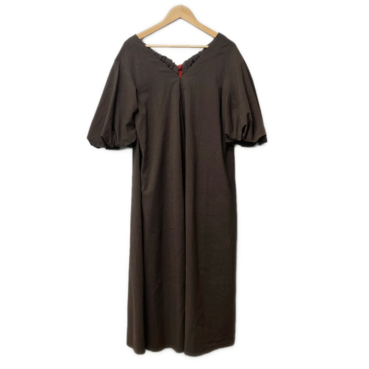 【新着】【中古】STUMBLY(スタンブリー) 衣装 半袖/マキシ丈/24SS カーキ×オレンジ色
