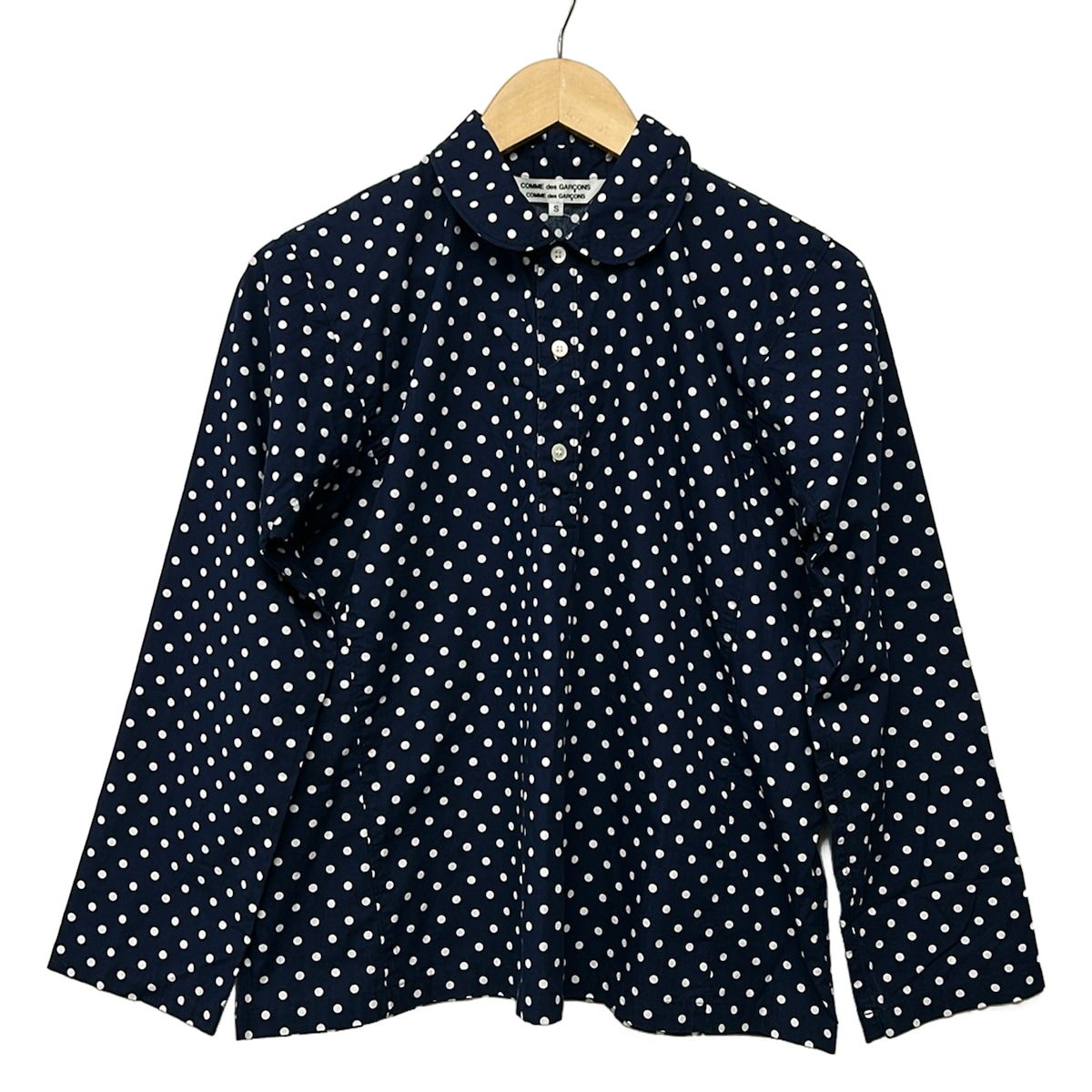 【中古】COMMEdesGARCONS COMMEdesGARCONS(コムデギャルソンコムデギャルソン) 長袖シャツブラウス ドット柄/プルオーバー ネイビー×白|ブランディア 店