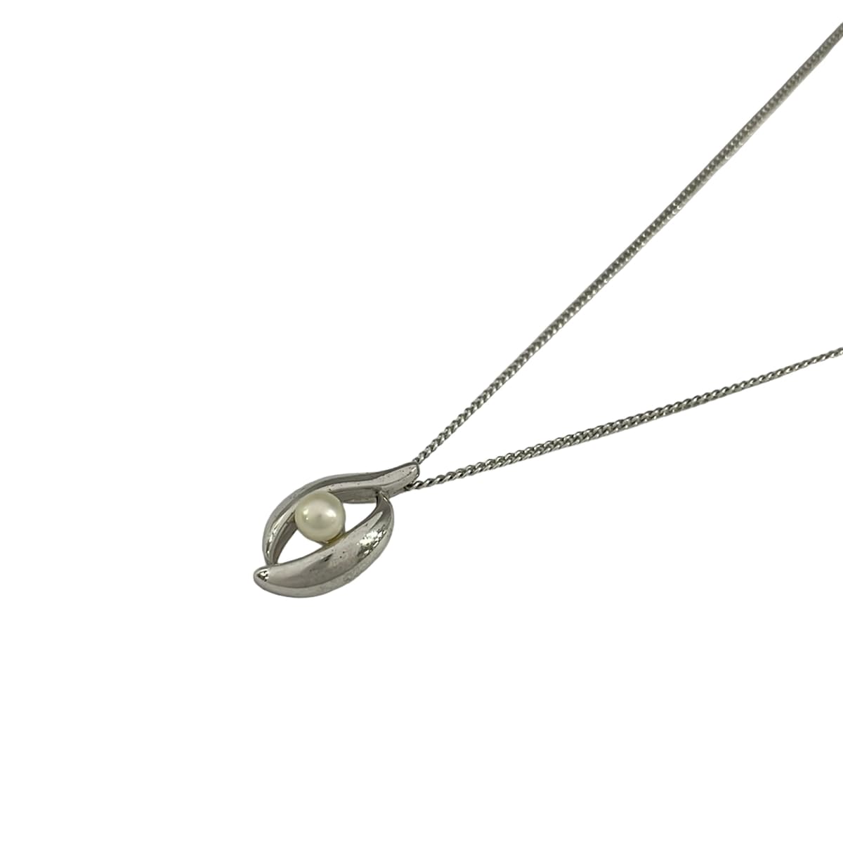 【新着】【中古】田崎真珠/TASAKI(タサキシンジュ) ネックレス 社外チェーン/パール直径約4mm シルバー&times;淡水パール｜ブランディア　店