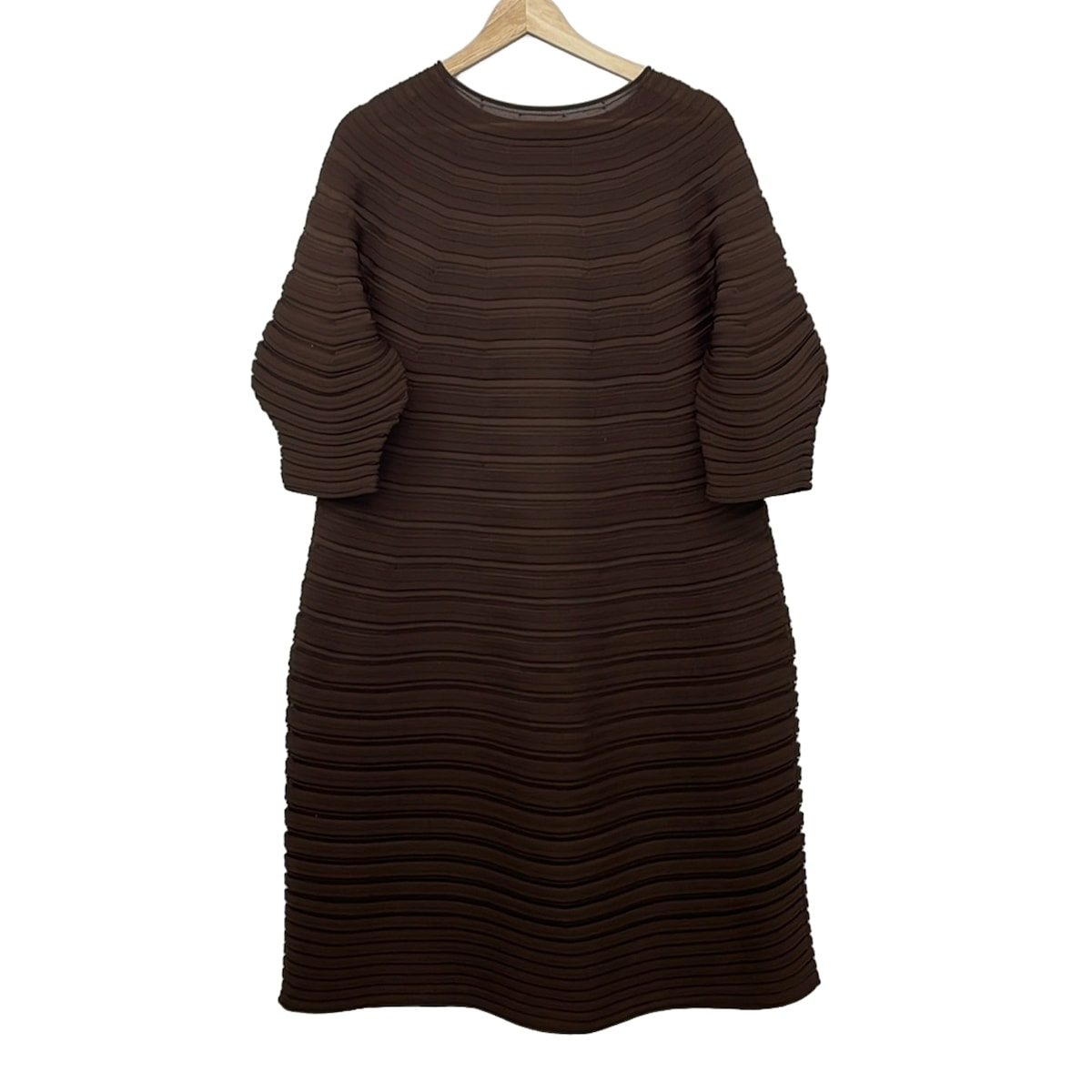 【新着】【中古】PLEATS PLEASE(筋目プリーズ) 衣装 労働者の一団のど首/七分袖/ロング うす暗い赤銅色