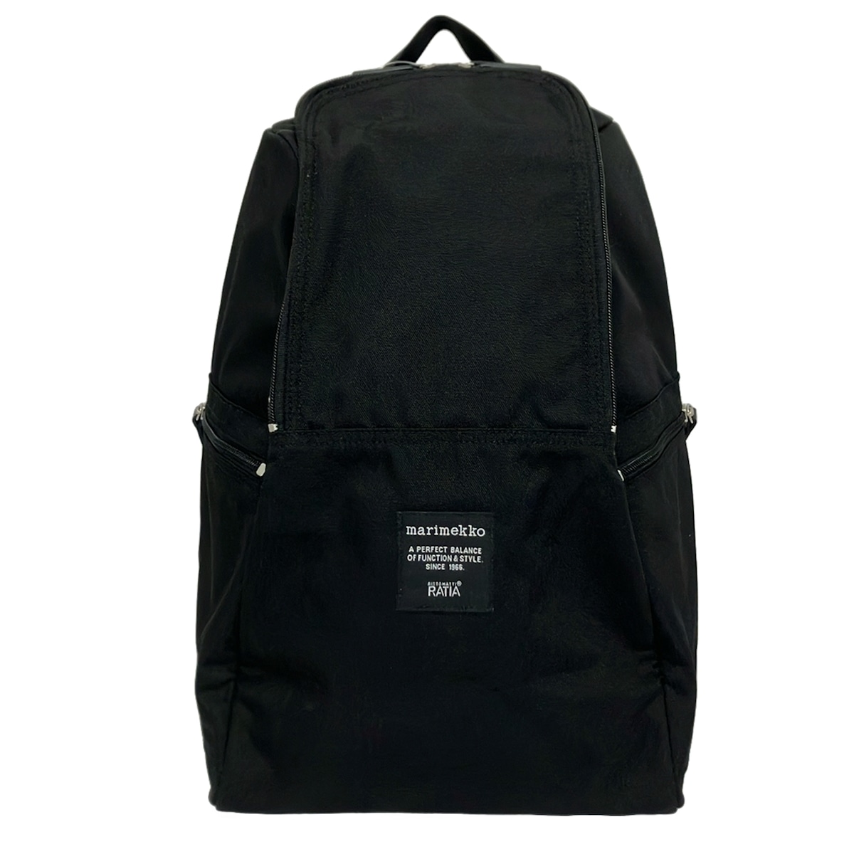 【新着】【中古】marimekko(マリメッコ) METRO(メトロ) リュックサック 黒｜ブランディア　店