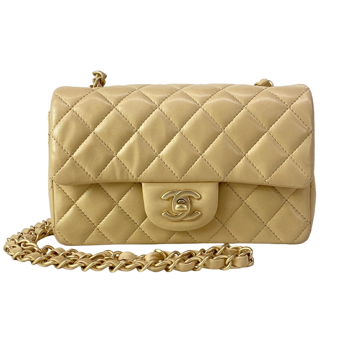 【新着】【中古】CHANEL(シャネル) ミニマトラッセ ショルダーバッグ マットゴールド金具/チェーンショルダー ベージュ ラムスキン|ブランディア 店