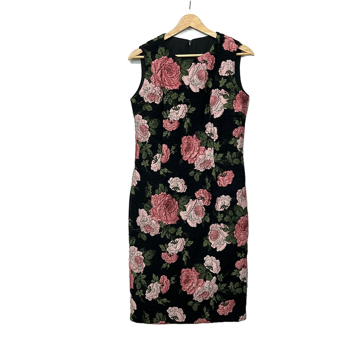 【新着】【中古】DAMAcollection(ダーマコレクション) ワンピース クルーネック/ノースリーブ/ひざ丈/花柄 黒&times;ライトピンク&times;マルチ｜ブランディア　店