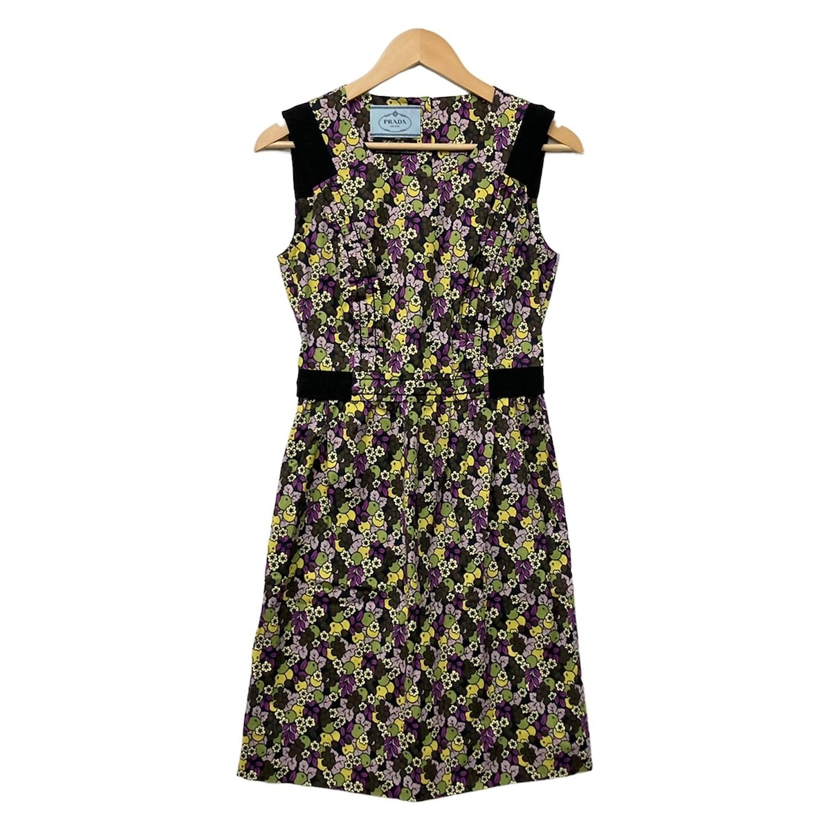 【新着】【中古】PRADA(プラダ) ワンピース holliday&brown(ホリデーアンドブラウン) コラボ/花柄(フラワー)/ノースリーブ/2015AW 黒×パープル×マルチ 27,385円