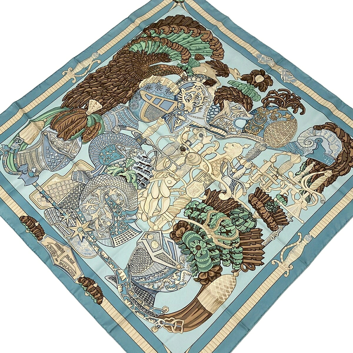 【新着】【中古】HERMES(エルメス) カレ90 スカーフ ARMETS en PANACHE/羽飾りの騎兵兜 ライトブルー×アイボリー×マルチ シルク