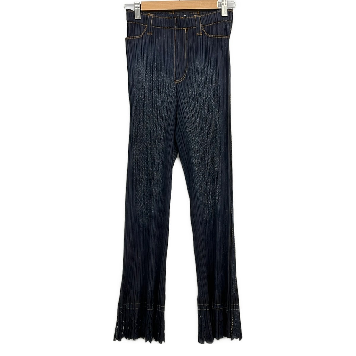 【中古】PLEATS PLEASE(筋目プリーズ) ズボン下 ジーンズ刷り上げる/盛りだくさんレングス/パンチング/酉の方角予防医学 ダークネイビー
