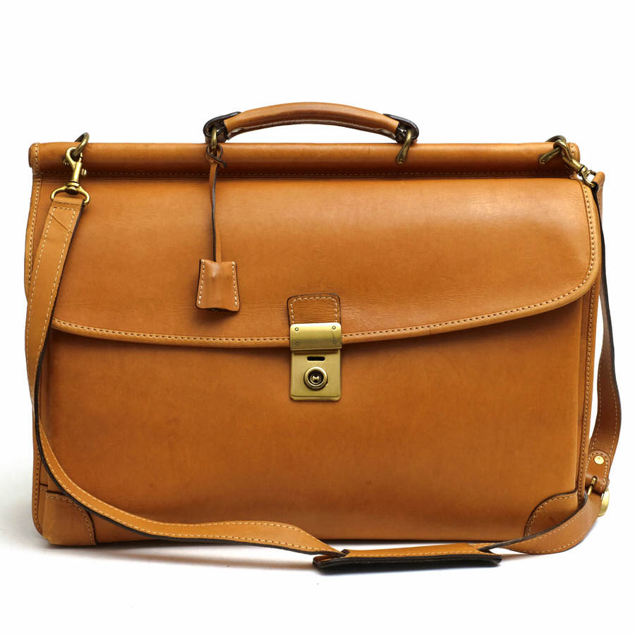 Bedouin メッセンジャーバッグ 英国製 Bedouin Khan Messenger Bag Review | by Geoff | Pangolins