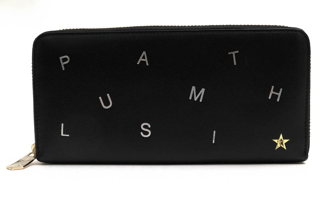 Paul Smith 長紙入れ 極点スミス PSQ202 Letters レターズ 牛皮 子ウシ  ラウンドジップ ラウンドジッパー 御釣り入れあり ユニ一発やる 男女兼用 【中古】