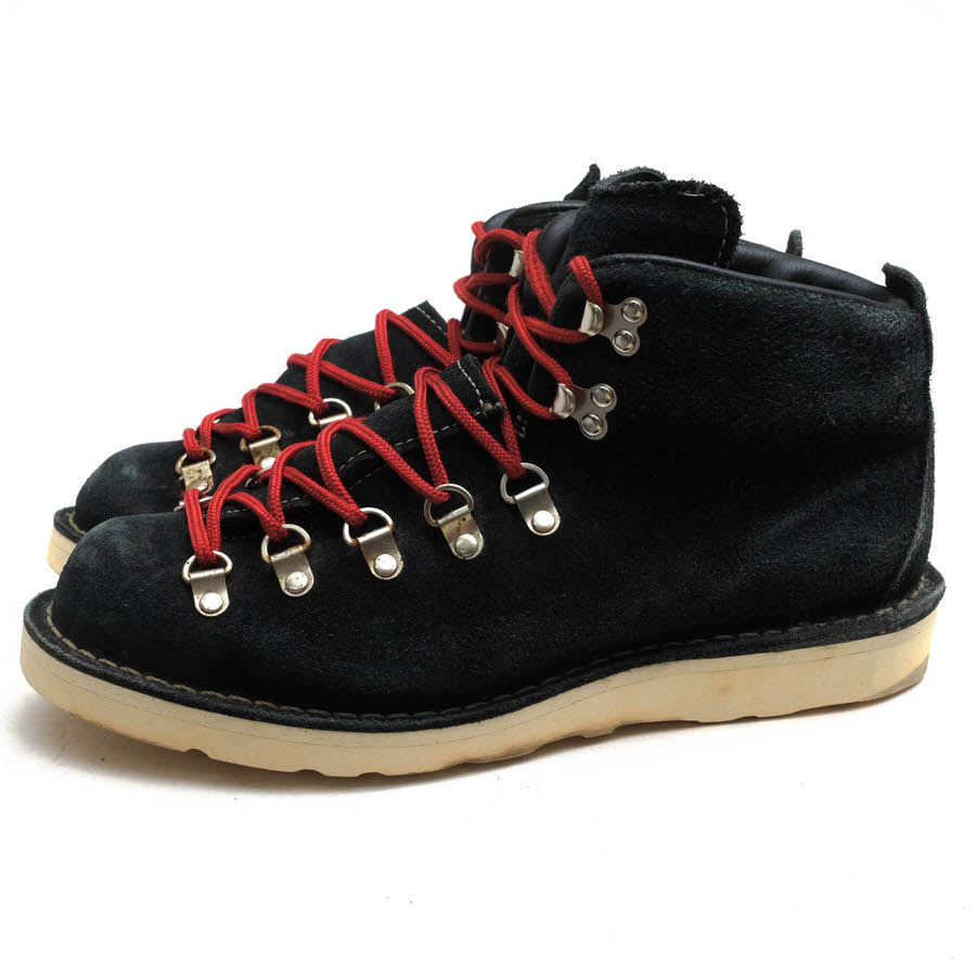 Danner マウンテンブーツ ダナー 30812 MOUNTAIN LIGHT STARK マウンテンライト ブラックラフアウト 牛革 防水 ゴアテックス GORE-TEX ステッチダウン製法 Vibramソール 【中古】｜ブランディング