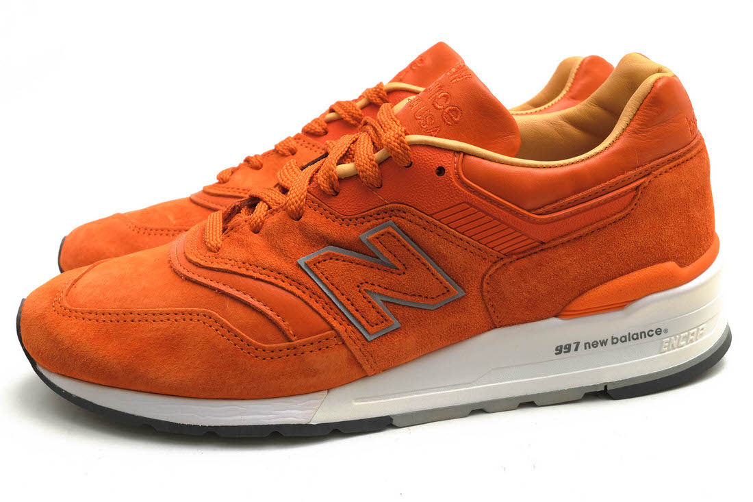 NEW BALANCE ローカットスニーカー ニュー平衡にする M997TNY LUXURY GOODS Concepts 亜米利加産ピッグスキンスウェード 豚革 スムースレザー 牛皮   【中古】