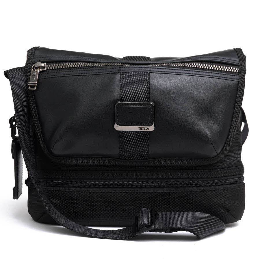 TUMI ショルダーバッグ トゥミ 232371D Alpha Bravo Travis Crossbody トラヴィス クロスボディ バリスティックナイロン ナパレザー 牛革 エクスパンダブル メッセンジャーバッグ 【中古】