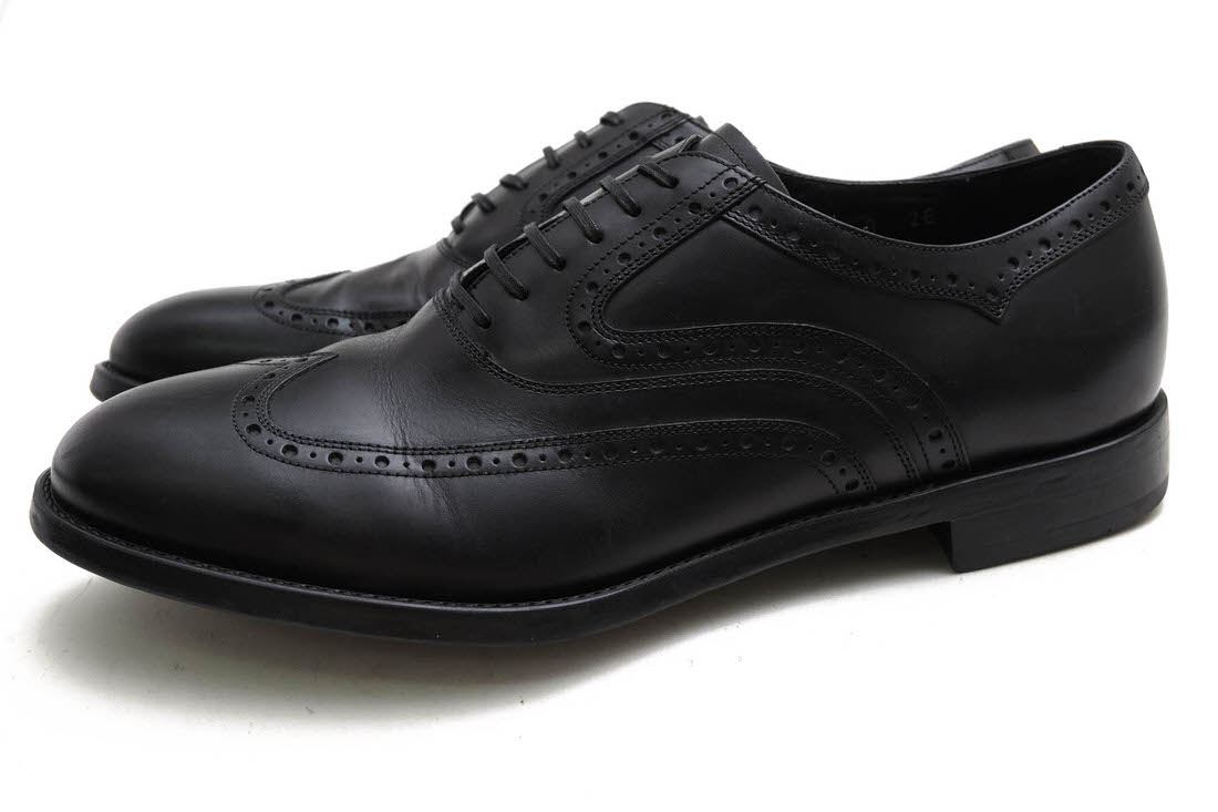 サルバトーレフェラガモ スウェード Uチップ 8 サルバトーレフェラガモ スウェード Uチップ 8