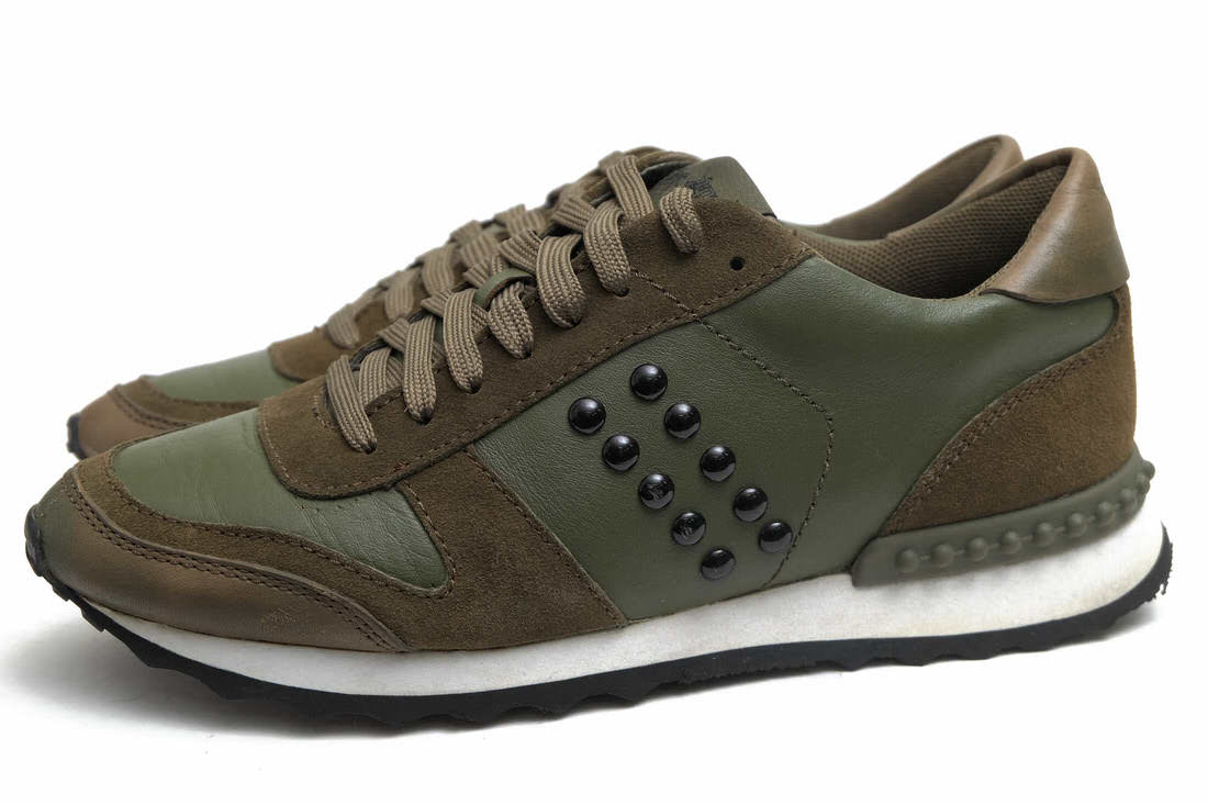 COACH ローカットスニーカー コーチ職 Q7212 A00116 MOONLIGHT RIVETS NAP/SDE 月明かり 構成要素スエードクロスなめし革当て嵌める  スタッズ 【中古】