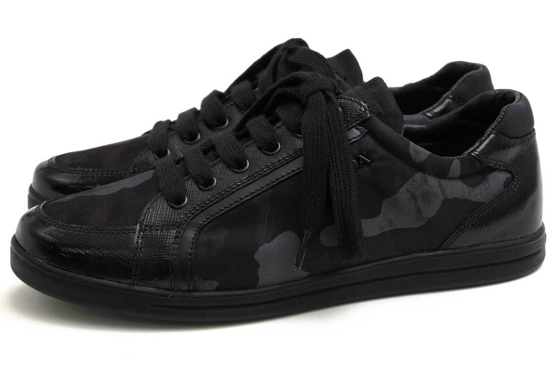 PRADA カモフラージュ スニーカー PRADA カモフラージュ スニーカー - メルカリ