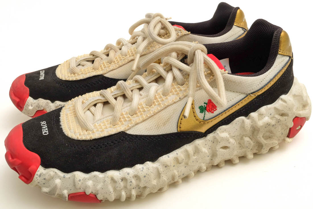 NIKE ローカットスニーカー ナイキ DD1789-100 OVERBREAK SAIL オーバーブレイク セイル UNDERCOVER アンダー覆いかぶせる別注 グラフィック刺しゅう  【中古】