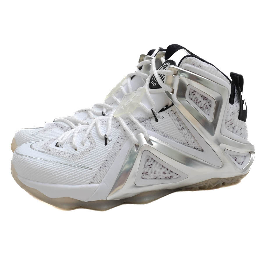NIKE ハイカットスニーカー ナイキ 806951-100 LeBron 12 Elite SP White/Pure Platinum レブロン Pigalle ピガール フライニットアッパー  【中古】