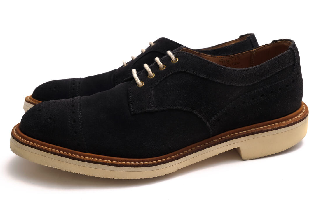 Tricker's ビジネスシューズ トリッカーズ M7816 Urban Research Doors アーバンリサーチドアーズ別注モデル 牛革 セミブローグ キャップトゥ Vibramソール グッドイヤーウェルト製法 【中古】|ブランディング