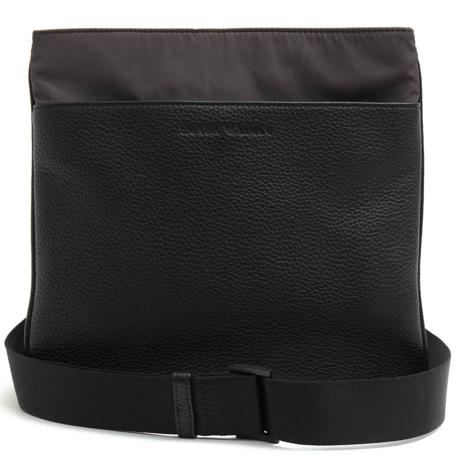 EMPORIO ARMANI ショルダーバッグ アルマーニ ペブルドレザー 牛革 ショルダーポシェット シボ革 シュリンクレザー 【中古】