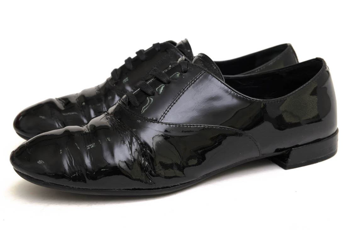 楽天市場】プラダ PRADA ウィングチップシューズ メンズ
