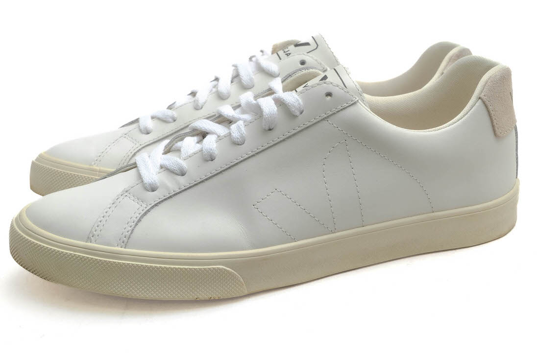 VEJA ローカットスニーカー ヴェジャ VJEA002001 ESPLAR LOW 牛皮  定番 【中古】