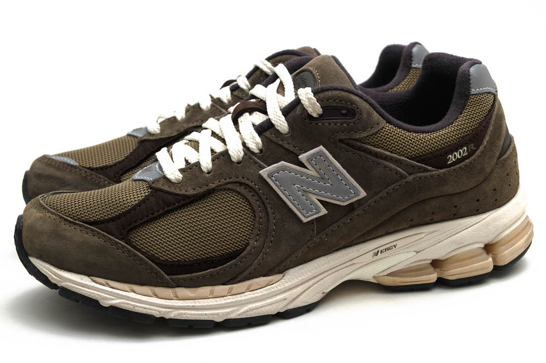 ニュー平衡にする/NEW BALANCE/M2002RHN ローカットスニーカー 【中古】