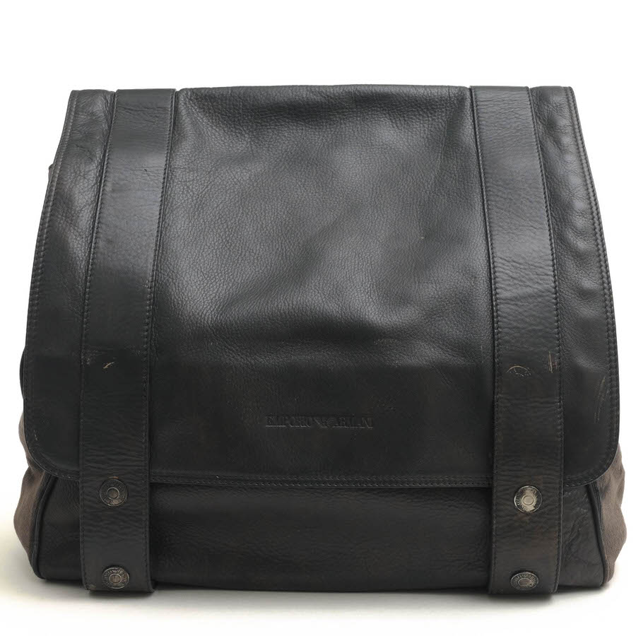○アルマーニ EMPORIO ARMANI 天然皮革 ショルダーバッグ フラップ式 メッセンジャーバッグ ウォッシュ加工 メンズ 【中古】 中古 楽天市場】【バッグ】EMPORIO ARMANI エンポリオ アルマーニ