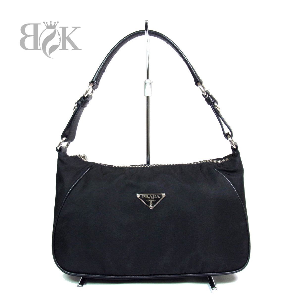PRADA 三角プレート アーカイブアクセサリーポーチ ワンショルダーバッグ 黒 PRADA/プラダ】新型ナイロン 三角ロゴプレート アクセサリー