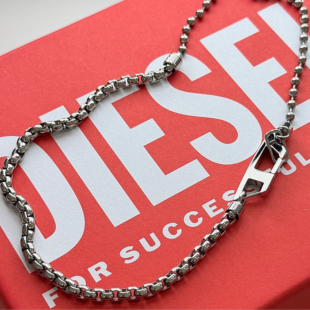 ディーゼル 腕輪 首飾り 2WAY メンズ レディース DIESEL チェーン店 しろがね色 ステンレス鋼 ユニ一発やる 生まれ落ちる日 差し上げ物 差し上げ物 付属品 表どおり 流行り物系 ブランド名 DX1473040 成年者 卒 はいり込む
