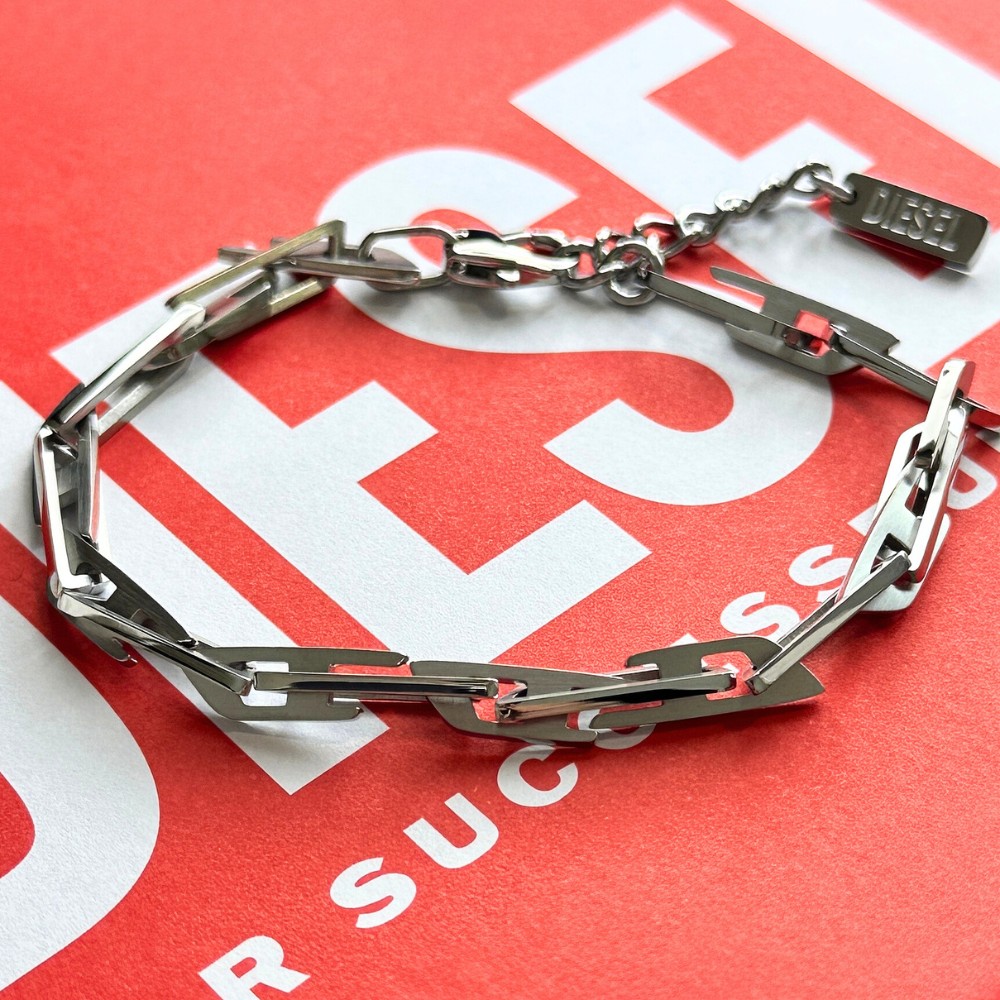 ディーゼル DIESEL 腕輪 メンズ レディース ユニ一発やる 分かりやすい 今めかしい ステンレス鋼 チェーン店 しろがね色 ロゴタイプ惹きつける ブランド名 佩び物 差し上げ物 DX1536040 成年者 卒 はいり込む