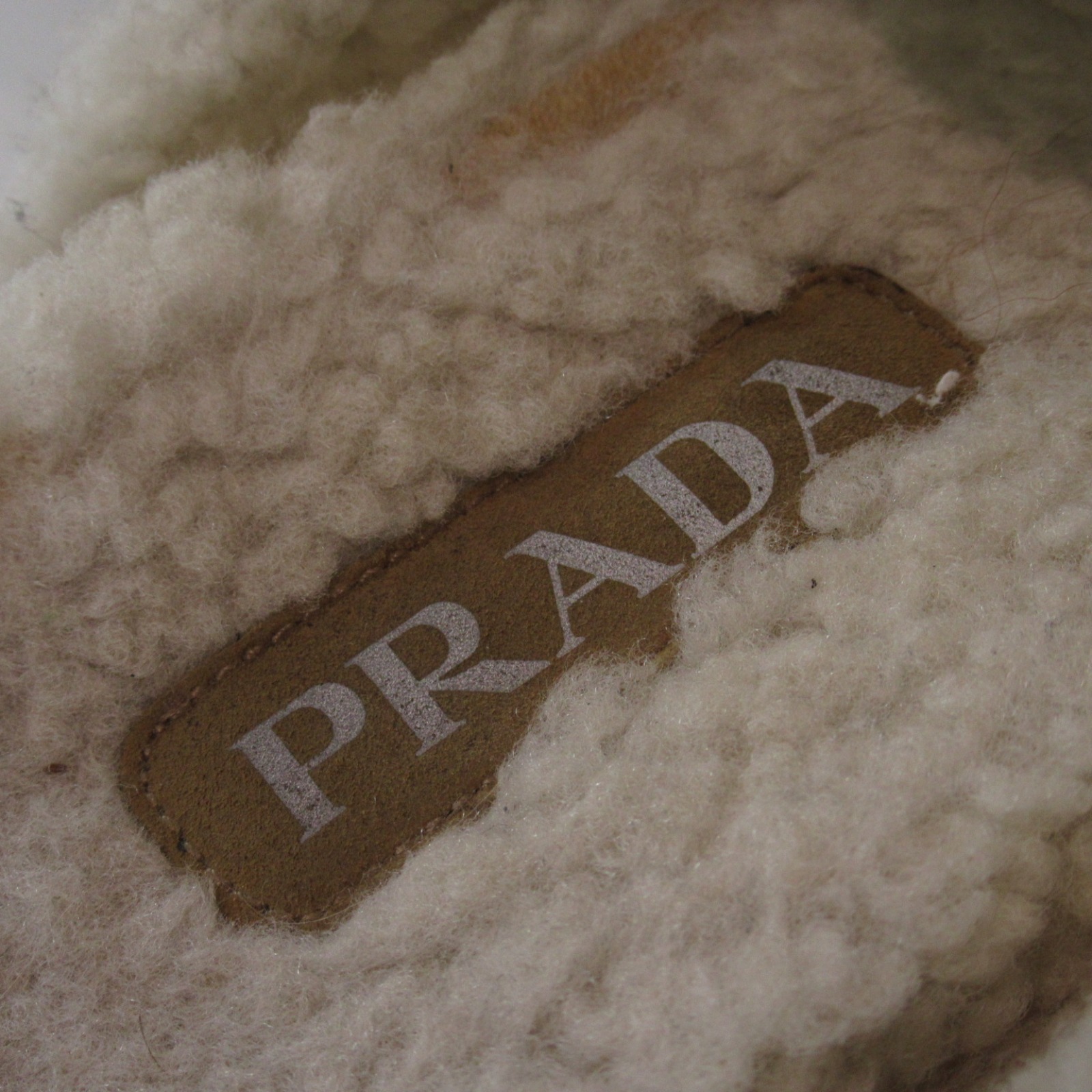 市場 8 25限定 プラダ Prada ムートンサンダル サンダル 靴 ウール レディース ベージュ系 Fucoa Cl