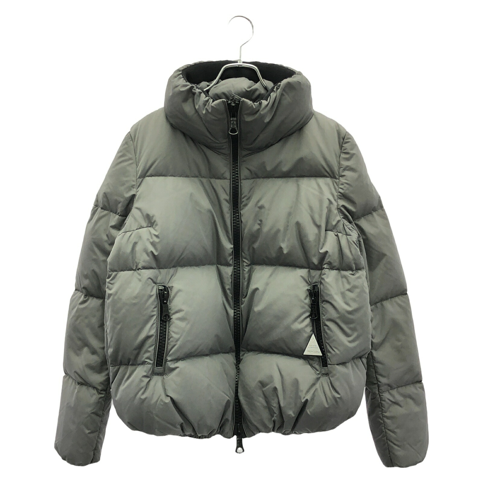 国内正規　モンクレール バジーレ　ダウン　サイズ1 MONCLER BASILE MONCLER 国内正規/ モンクレール BASILE アームロゴワッペン付