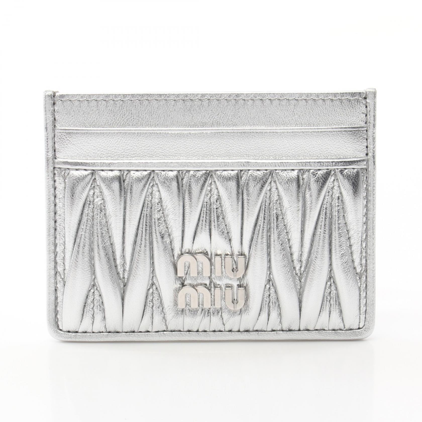 miu miu シルバー ケース MIU MIU - miu miu / ミュウミュウ | マテラッセ レザー カード