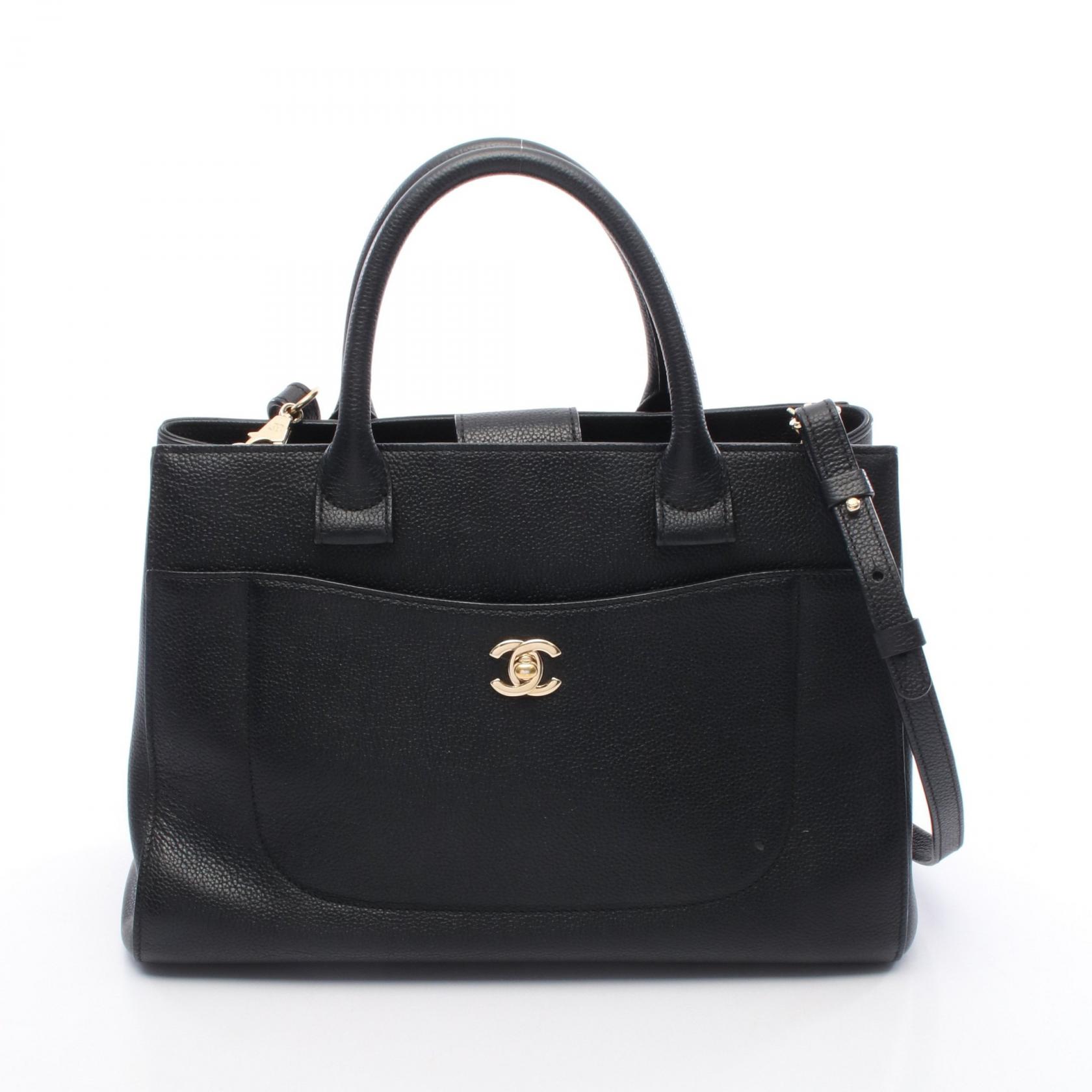 シャネル レザー エッセンシャル トート 2WAYバッグ A46881 シャネル CHANEL エッセンシャルトート A46881 アイボリー
