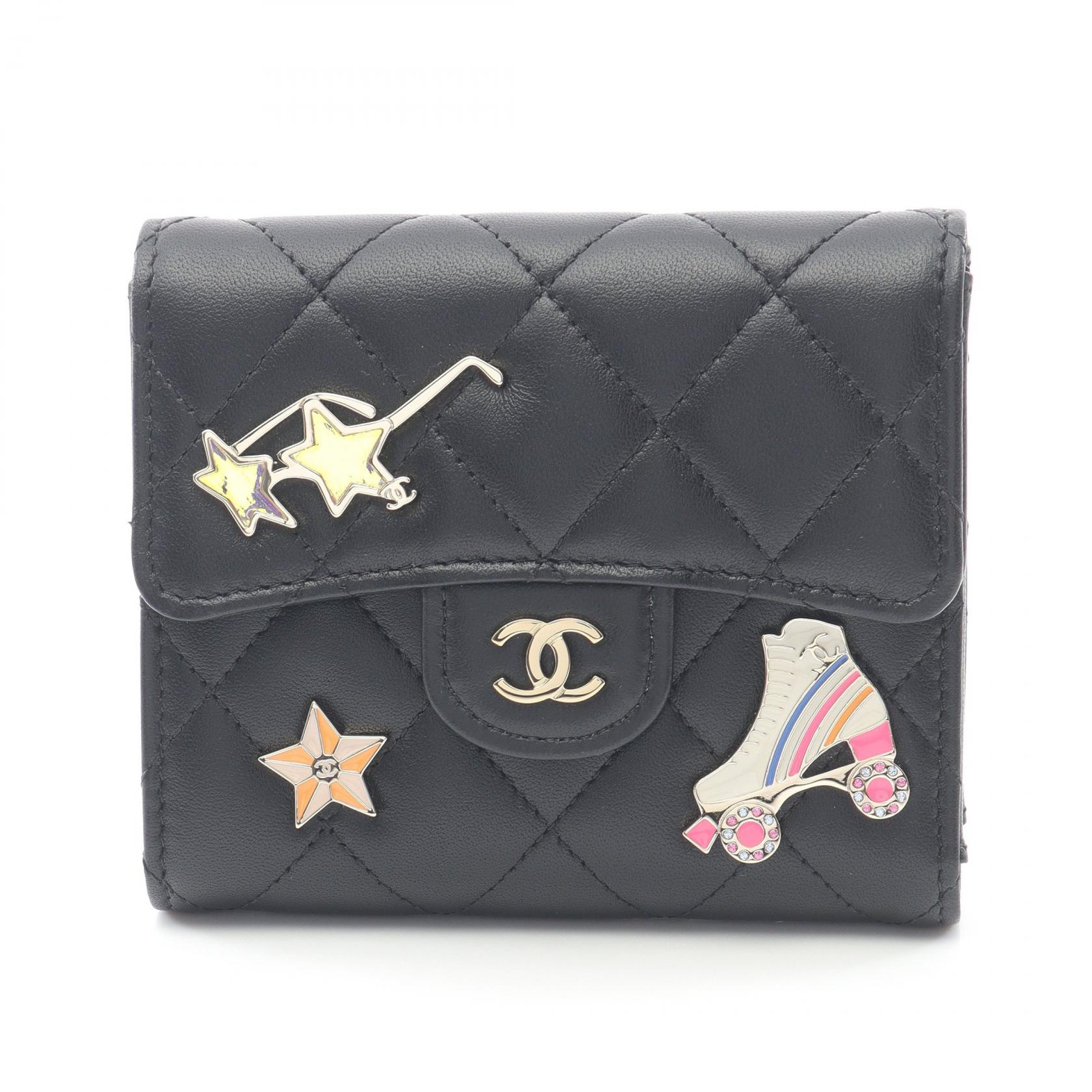 【保存袋付き】シャネル マトラッセ ラムスキン 三つ折り財布 ブラック 黒 CHANEL シャネル マトラッセ ラムスキン 3つ折り財布 ミニ財布