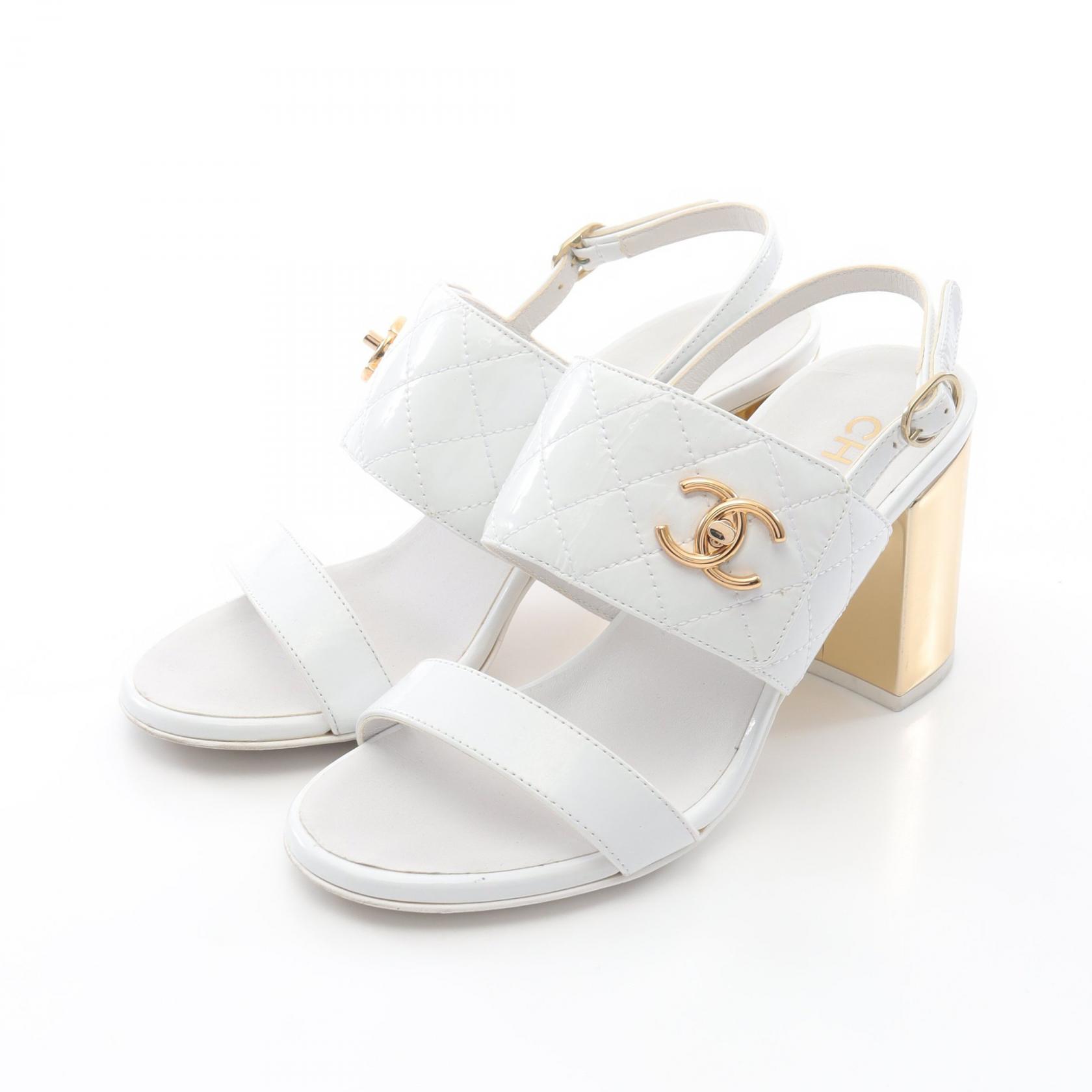 CHANEL パール付きホワイトサンダル パール CHANEL(シャネル) 靴・シューズ(レディース) - 海外通販