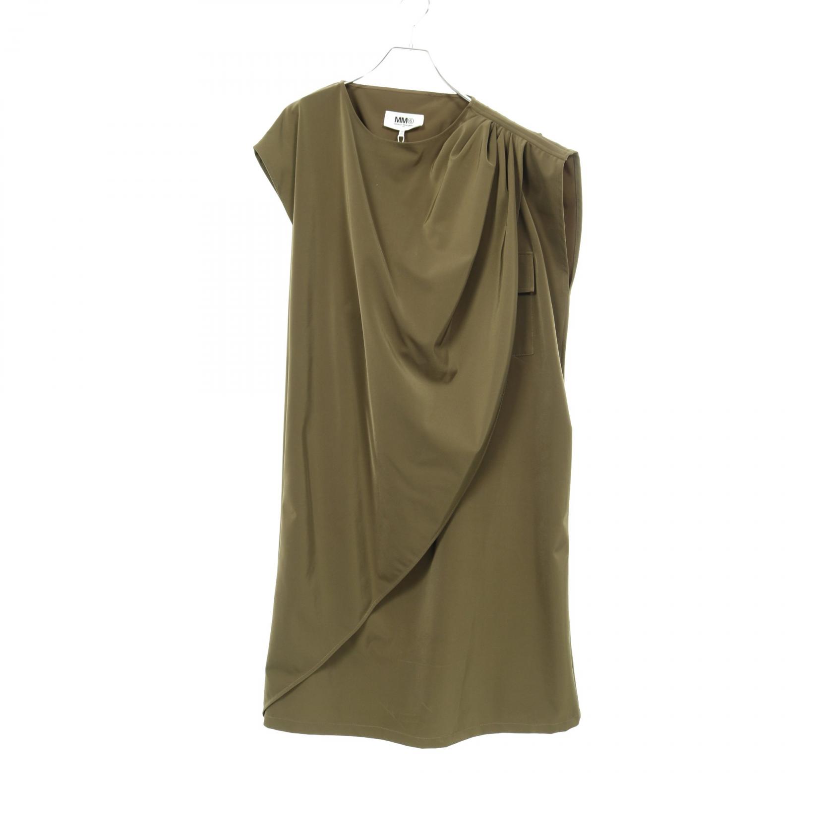 ≪5％OFFクーポン対象＆まとめ買い10%OFF≫エムエムシックス MM6 ワンピース 衣料品 トップス ポリエステル / ポリウレタン レディース カーキ系 【中古】