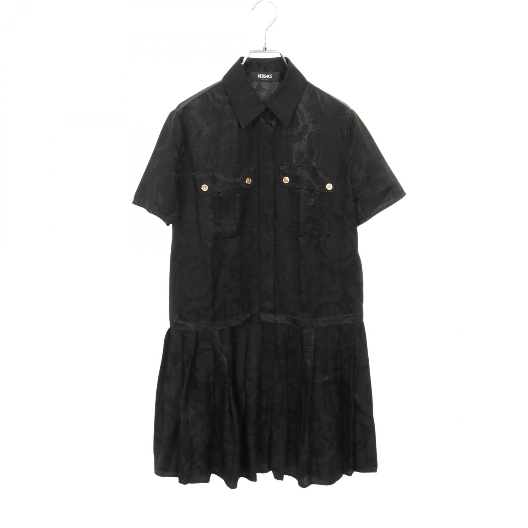 ≪5％OFFクーポン対象＆まとめ買い10%OFF≫ヴェルサーチ VERSACE メドゥーサボタン ワンピース 衣料品 トップス レーヨン シルク レディース ブラック系 1016415 【中古】
