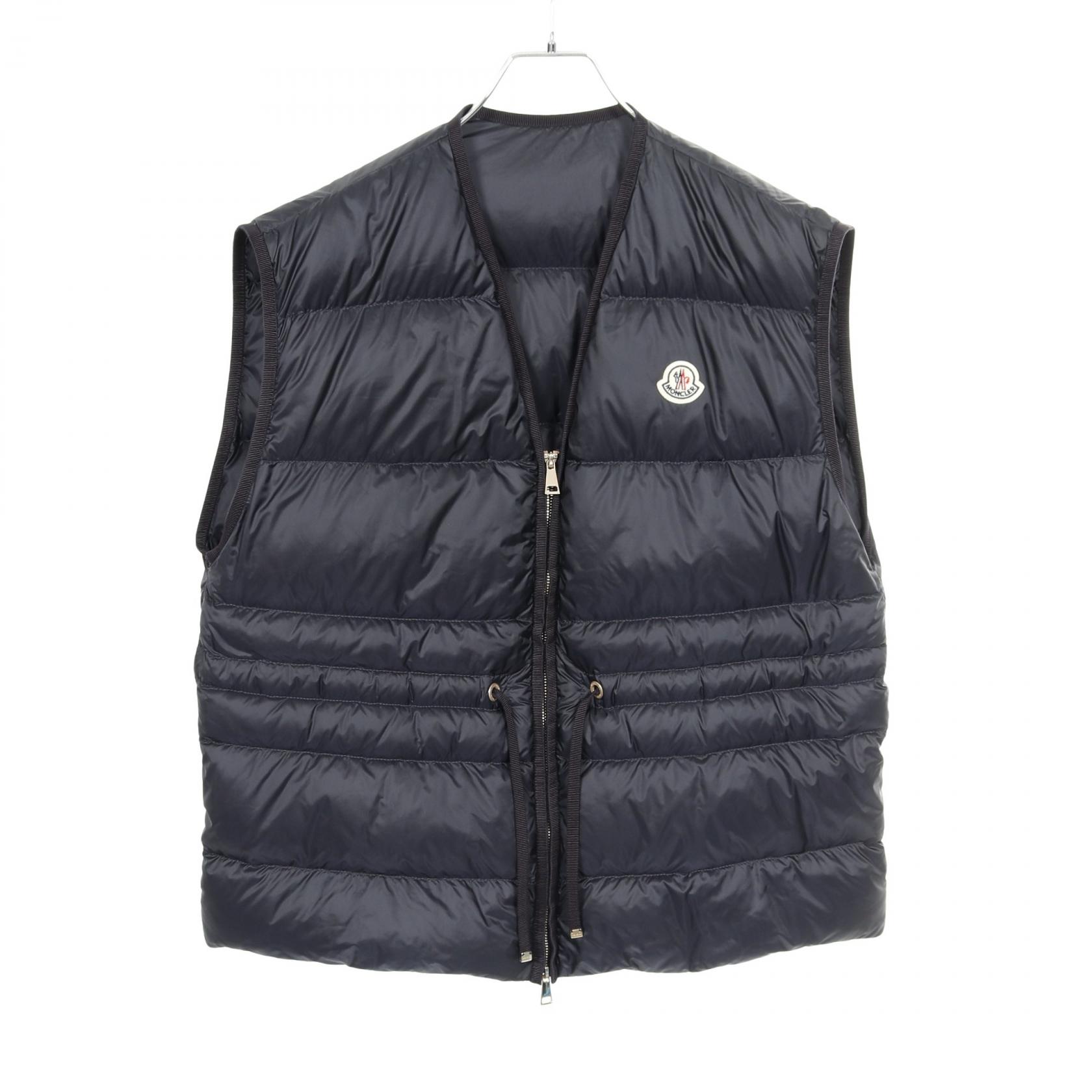 美品モンクレール GAHANA ダウンベスト ロゴワッペン ブラック 1 正規品 楽天市場】MONCLER モンクレール 48307 GHANA スペシャル ワッペン