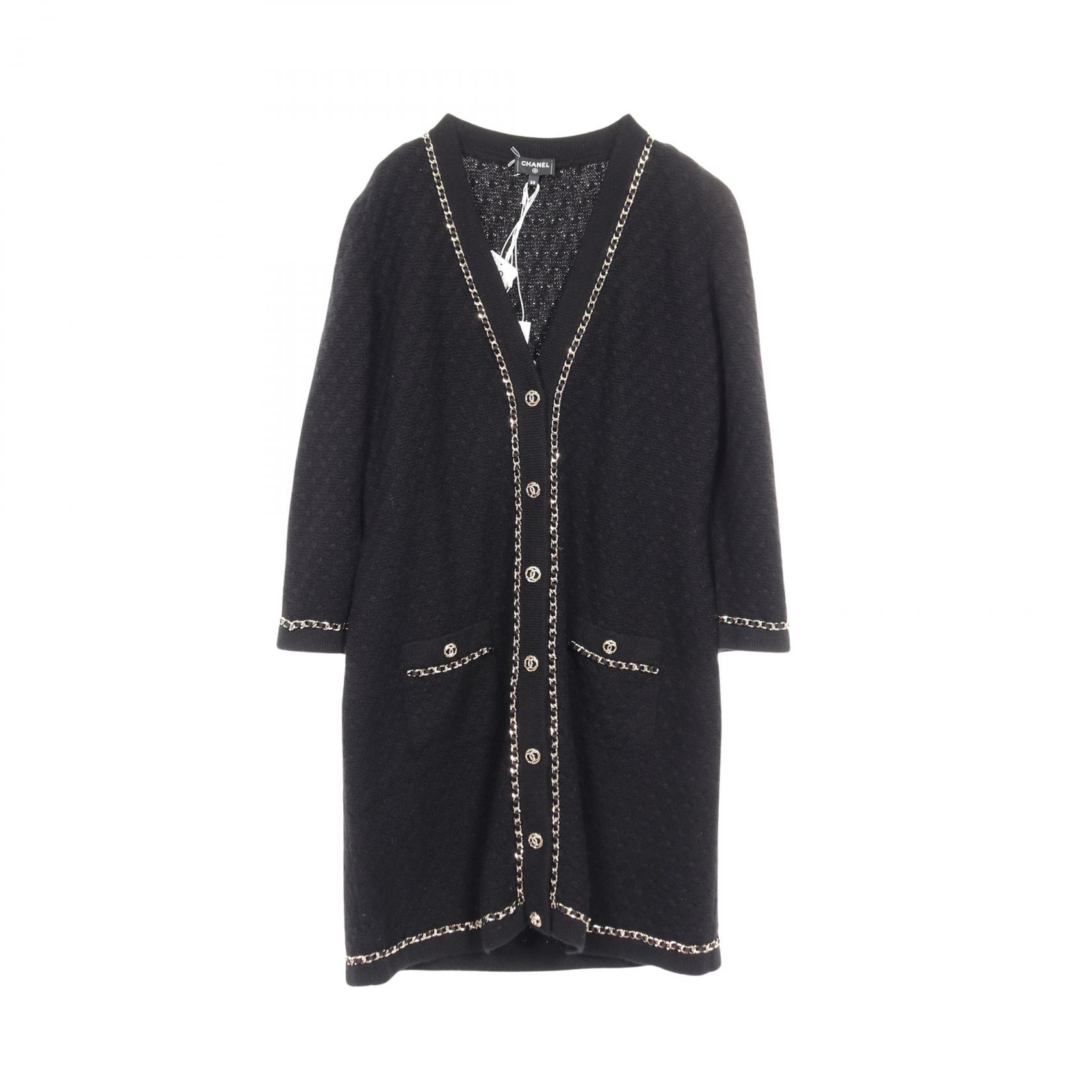 美品！CHANEL COCOロゴとカメリアが可愛い カーディガン 美品！CHANEL  