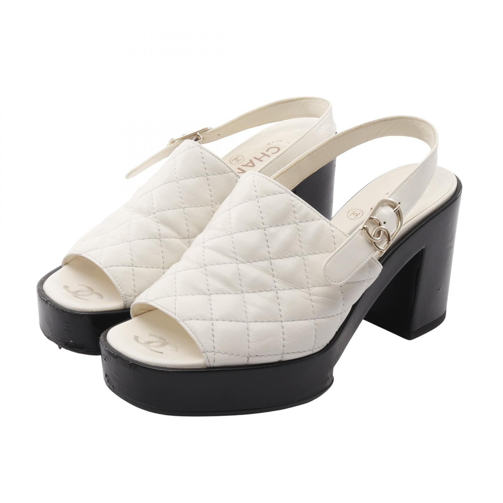 シャネル CHANEL マトラッセ ココマーク サンダル 靴 レザー レディース ホワイト系 G45567 【中古】 44,400円