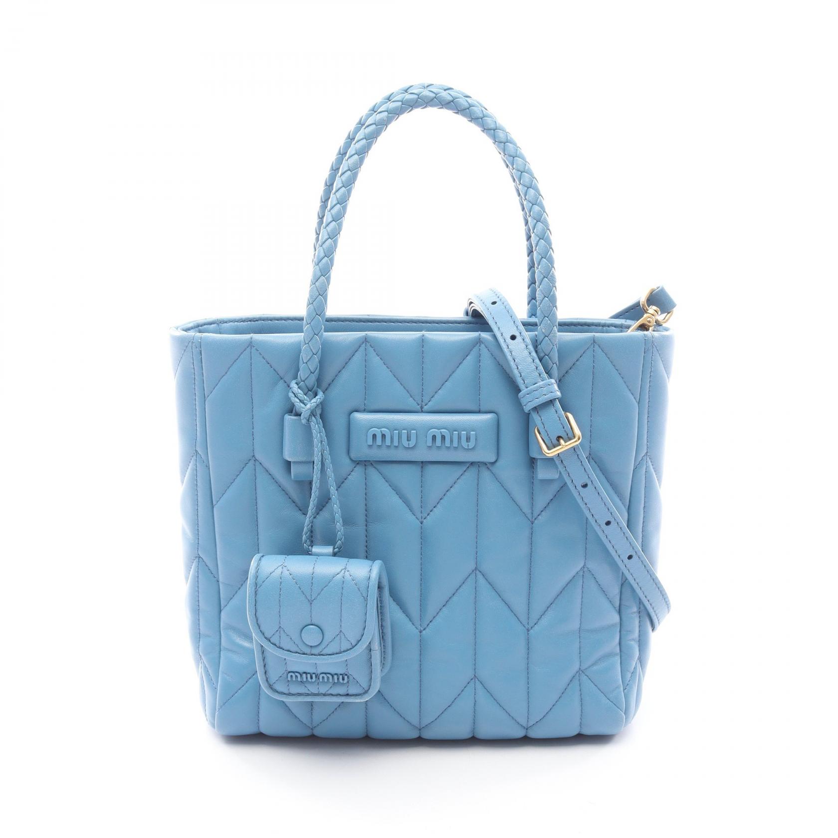 ≪5%OFFクーポン＆まとめ買い10% ～7/26 9:59〆≫ミュウ ミュウ Miu Miu NAPPA TRAPUNTAT ハンドバッグ バッグ レザー レディース ブルー系 5BA211 【中古】｜BRANDOFF TOKYO