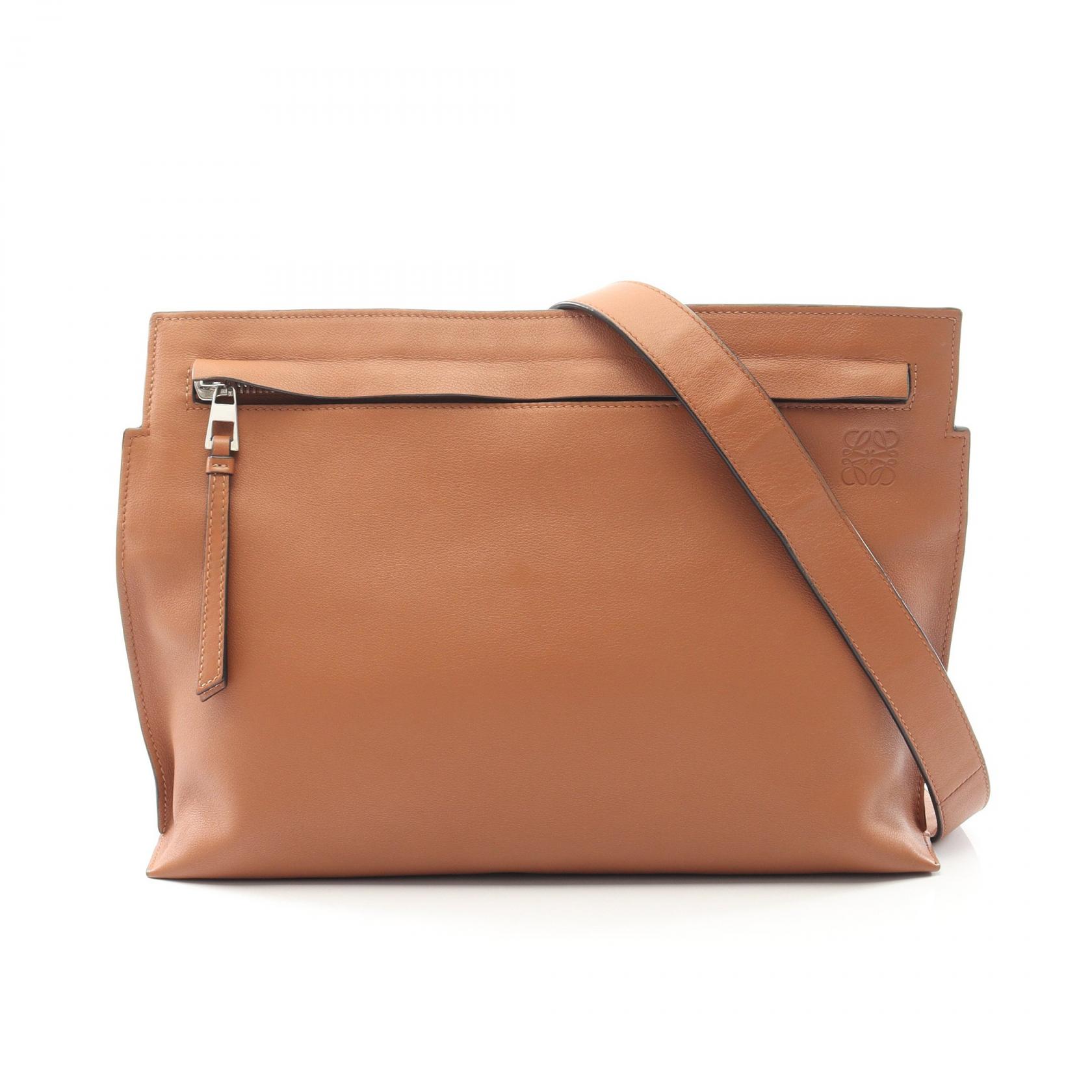 ≪5％OFFクーポン対象＆まとめ買い10%OFF≫ロエベ LOEWE Tポーチ アナグラム ショルダーバッグ バッグ レザー メンズ ブラウン系 【中古】