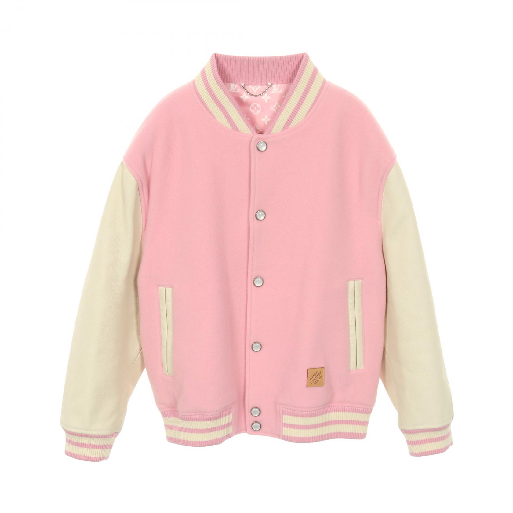 ≪5%OFFクーポン&まとめ買い10% ~7/26 9:59〆≫ルイ・ヴィトン LOUIS VUITTON シグネチャーレザー バーシティジャケット スタジャン 衣料品 アウター ウール カシミヤ レザー メンズ ピンク系 / ホワイト系 【中古】|BRANDOFF TOKYO
